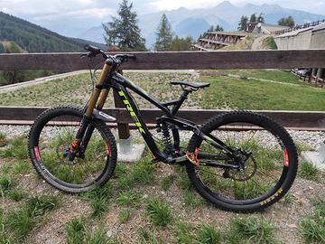 Bici MTB Downhill Trek