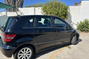 Mercedes Benz B200 CDI Premium