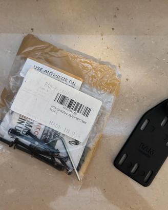 Attacco Ram mount per pompa freno