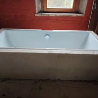 Vasca da bagno sottopiano Wave