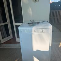Lavastoviglie INDESIT