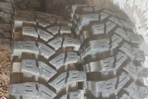 Gomme Mountain devils 235/85/16