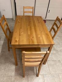 Tavolo rettangolare fisso con 4 sedie abbinate