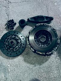 Kit frizione e volano bmw serie1 120d E87