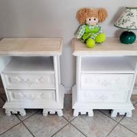 comodini in radica di noce Shabby chic. 