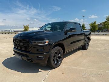 RAM 1500 5.7 L V8 HEMI LIMITED NIGHT MY23