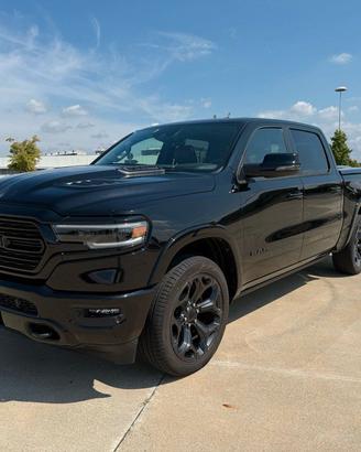 RAM 1500 5.7 L V8 HEMI LIMITED NIGHT MY23