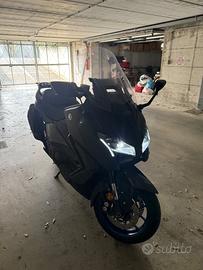Yamaha T Max 560
