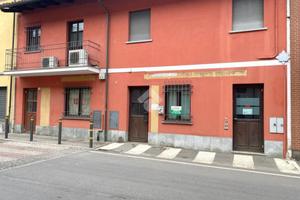 CASA SEMINDIPENDENTE A CASTAGNOLE PIEMONTE