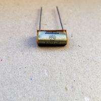 componenti elettronici condensatori