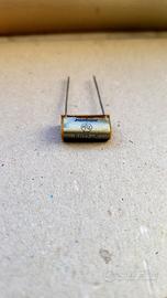 componenti elettronici condensatori