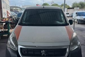 Peugeot partner ambulanza