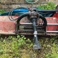 Trincia erba con mazze spostamento idraulico