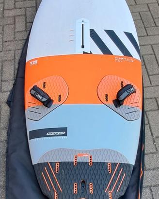 tavola windsurf foil piu' pinna
