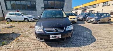 Volkswagen Touran 1.6 16V FSI Trendline