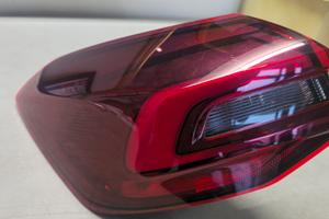 faro posteriore sinistro Ford Focus berlina 2022 i