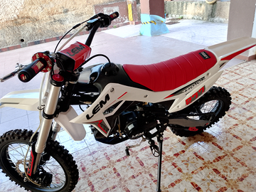 Lem 125 4 tempi