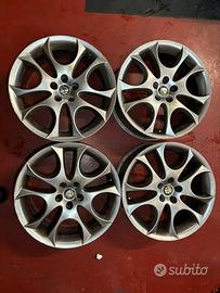 Cerchi in lega da 17 Alfa Romeo 147 (limitata)