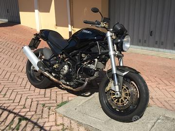 Ducati Monster 900ie - 04/2001