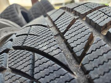 gomme 215 45 17  invernali 
