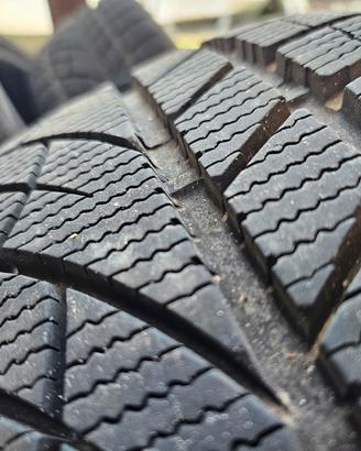 gomme 215 45 17  invernali 