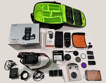 canon EOS 5D Mark III con accessori