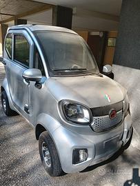 Quadriciclo Scooter Elettrico Cabinato F4 Ufo Ecob