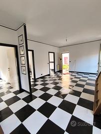 Trilocale appena restrutturato