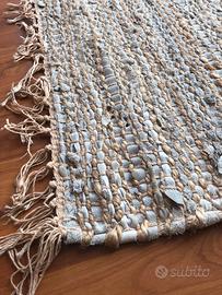 Tappeto enorme intrecciato pelle e iuta