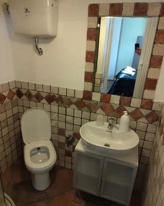 Guidonia monolocale arredato con ingresso indipend