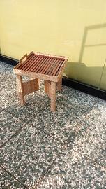Tavolino legno e vimini quadrato