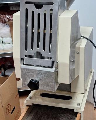 Gnoccatrice professionale