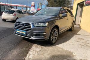 Audi Q7 3.0 TDI 272 CV quattro TETTO GARANZIA 7 PO