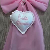 Fiocco nascita rosa in tulle con cuore centrale 