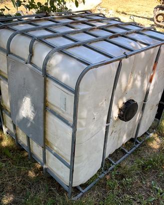 Cisterna 1000 L per acqua