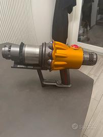 Corpo e ciclone dyson v12 detect slim™️ difettoso