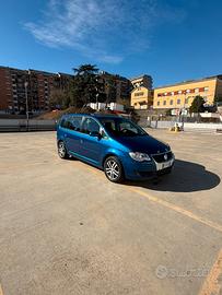 Volkswagen touran 1,6 benzina GPL