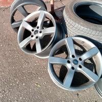 AUDI: TRE cerchi in lega 235/55/17