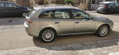 ALFA ROMEO 159
