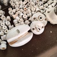 reggifili originali  antichi in porcellana