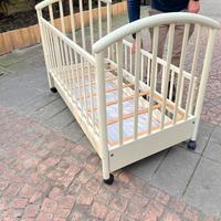 Lettino neonato/bimbo legno bianco senza materasso