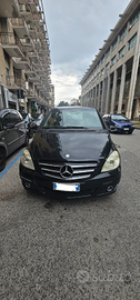 Mercedes-Benz Classe B. 
