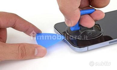 Negozio di Riparazioni cellulari telefonia PC