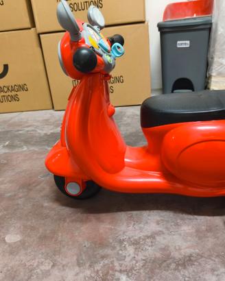 Mini vespa Chicco