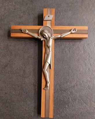 Crocifisso da muro in legno e metallo