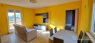 2 LOCALI A FROSINONE