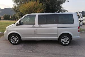 VOLKSWAGHEN T5  MULTIVAN HIGHLINE