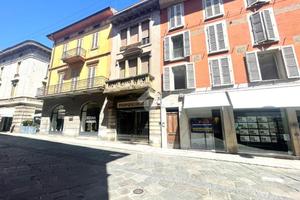 CASA SEMINDIPENDENTE A CREMONA