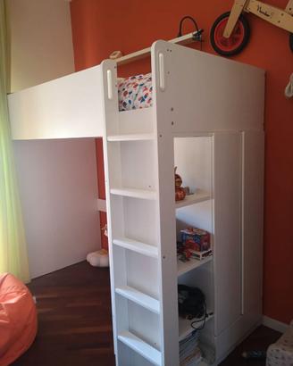 LETTO A SOPPALCO IKEA SMÅSTAD CON ARMADIO