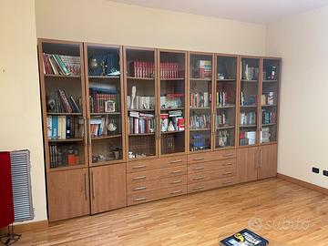 Libreria in legno con ante 4 metri - Arredamento e Casalinghi In vendita a  Napoli